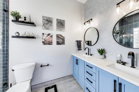Tiny photo for 1142 W Cornelia Avenue #3, Chicago, IL 60657 (MLS # 12470731)