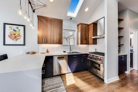 Tiny photo for 1142 W Cornelia Avenue #3, Chicago, IL 60657 (MLS # 12470731)