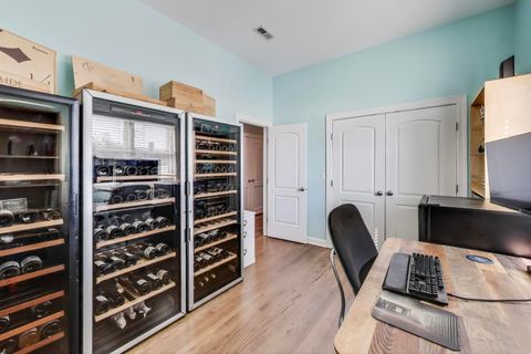 Tiny photo for 1142 W Cornelia Avenue #3, Chicago, IL 60657 (MLS # 12470731)