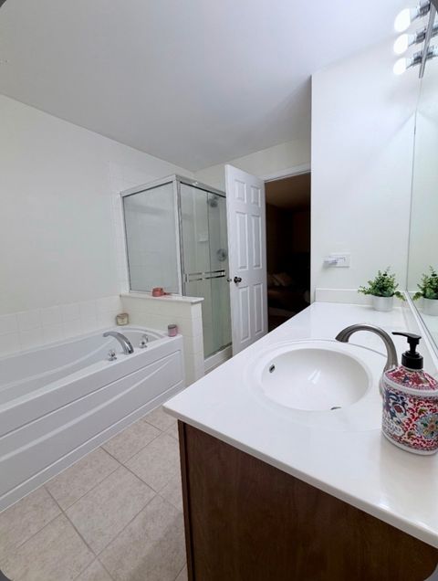 Tiny photo for 2602 Amber Lane #2602, Algonquin, IL 60102 (MLS # 12579910)