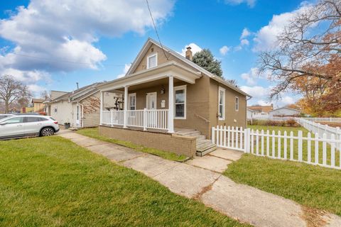 Tiny photo for 809 poplar Street, Ottawa, IL 61350 (MLS # 12523637)
