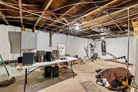 Tiny photo for 809 poplar Street, Ottawa, IL 61350 (MLS # 12523637)