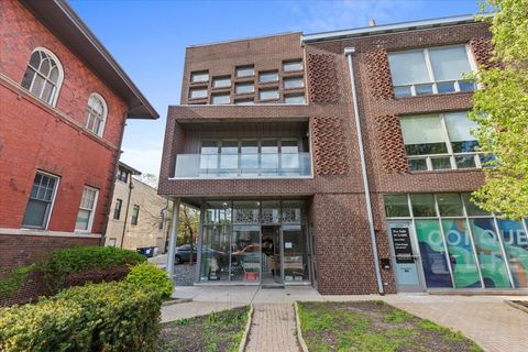 2140 W NORTH Avenue 2 Chicago IL 60647