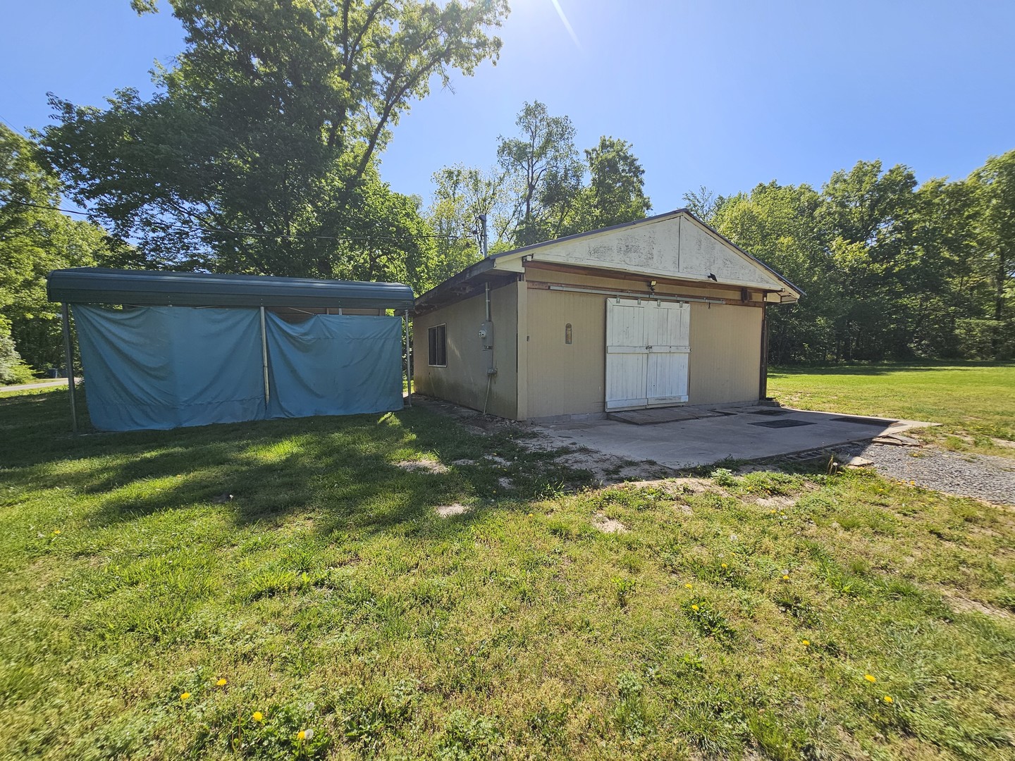 450 W Saddle Club Road