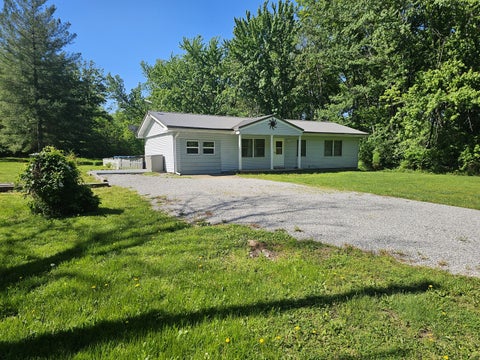 Tiny photo for 450 W Saddle Club Road, Bonnie, IL 62816 (MLS # 12632172)