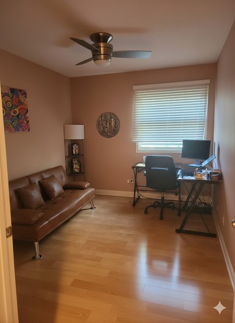 Tiny photo for 700 N Lakeside Drive, Vernon Hills, IL 60061 (MLS # 12562645)