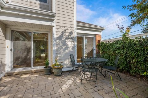 Tiny photo for 1414 Pebblecreek Drive, Glenview, IL 60025 (MLS # 12482620)