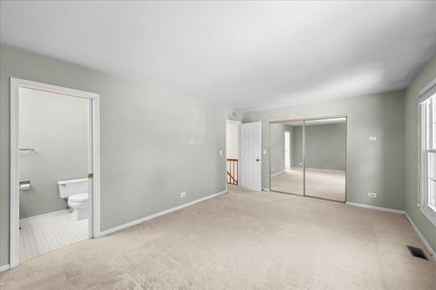 Tiny photo for 1414 Pebblecreek Drive, Glenview, IL 60025 (MLS # 12482620)
