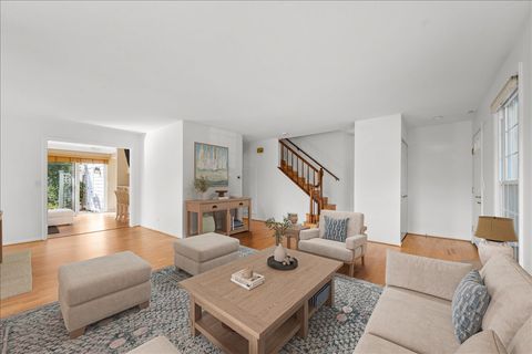 Tiny photo for 1414 Pebblecreek Drive, Glenview, IL 60025 (MLS # 12482620)