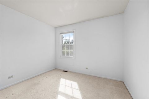 Tiny photo for 1414 Pebblecreek Drive, Glenview, IL 60025 (MLS # 12482620)