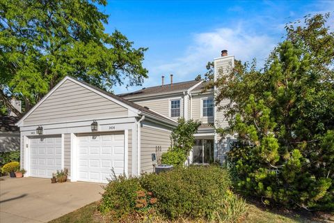 Tiny photo for 1414 Pebblecreek Drive, Glenview, IL 60025 (MLS # 12482620)