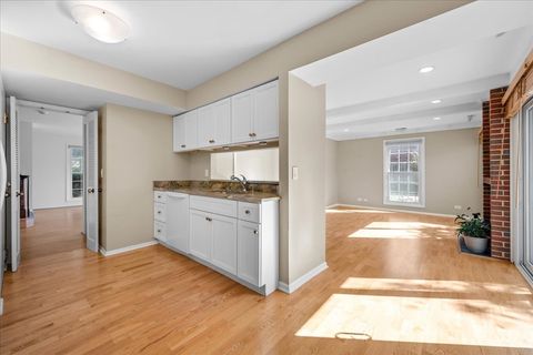 Tiny photo for 1414 Pebblecreek Drive, Glenview, IL 60025 (MLS # 12482620)