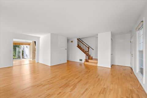 Tiny photo for 1414 Pebblecreek Drive, Glenview, IL 60025 (MLS # 12482620)