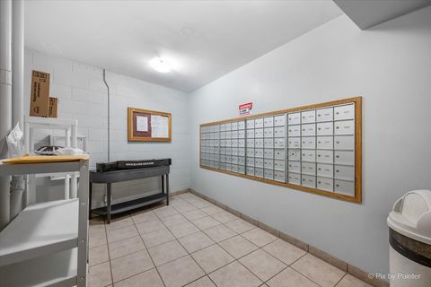 Tiny photo for 1605 E Central Road #301A, Arlington Heights, IL 60005 (MLS # 12658025)