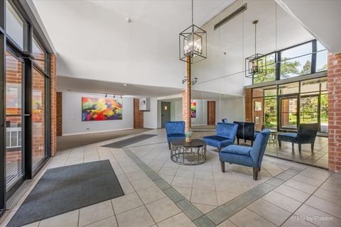 Tiny photo for 1605 E Central Road #301A, Arlington Heights, IL 60005 (MLS # 12658025)