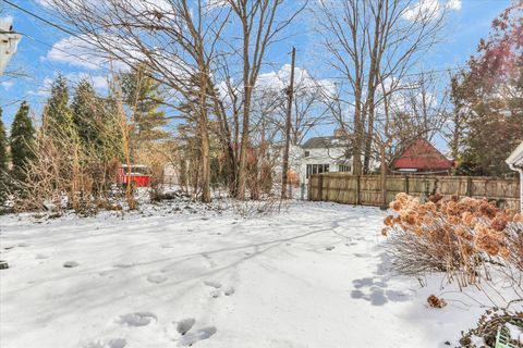 Tiny photo for 209 W Vermont Avenue, Urbana, IL 61801 (MLS # 12551796)