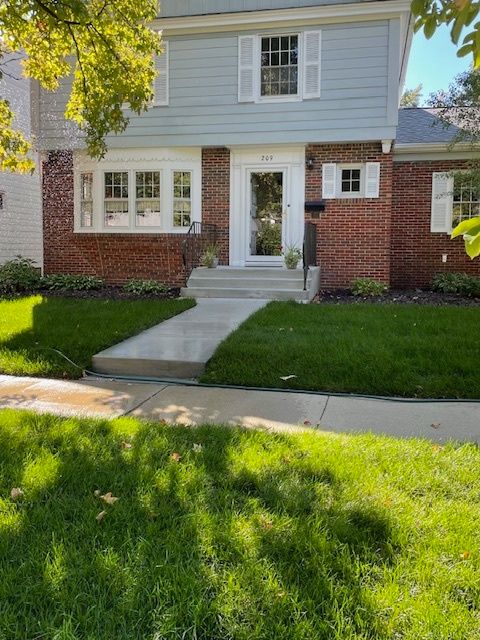 Tiny photo for 209 W Vermont Avenue, Urbana, IL 61801 (MLS # 12551796)