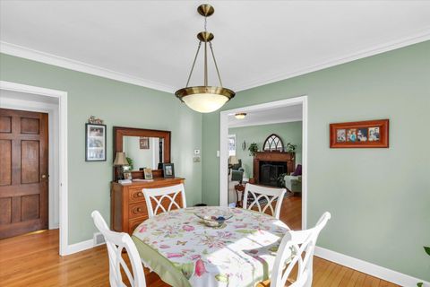 Tiny photo for 209 W Vermont Avenue, Urbana, IL 61801 (MLS # 12551796)