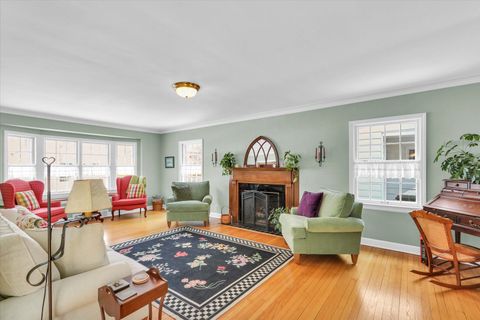 Tiny photo for 209 W Vermont Avenue, Urbana, IL 61801 (MLS # 12551796)