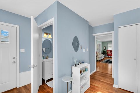 Tiny photo for 209 W Vermont Avenue, Urbana, IL 61801 (MLS # 12551796)