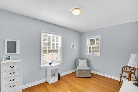 Tiny photo for 209 W Vermont Avenue, Urbana, IL 61801 (MLS # 12551796)