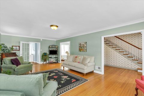Tiny photo for 209 W Vermont Avenue, Urbana, IL 61801 (MLS # 12551796)