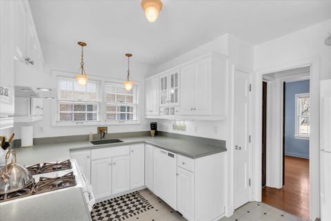 Tiny photo for 209 W Vermont Avenue, Urbana, IL 61801 (MLS # 12551796)