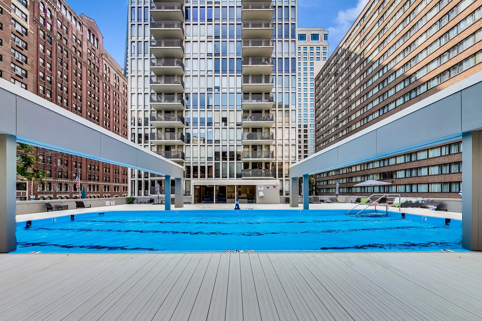 200 E Delaware Place 8C-9C