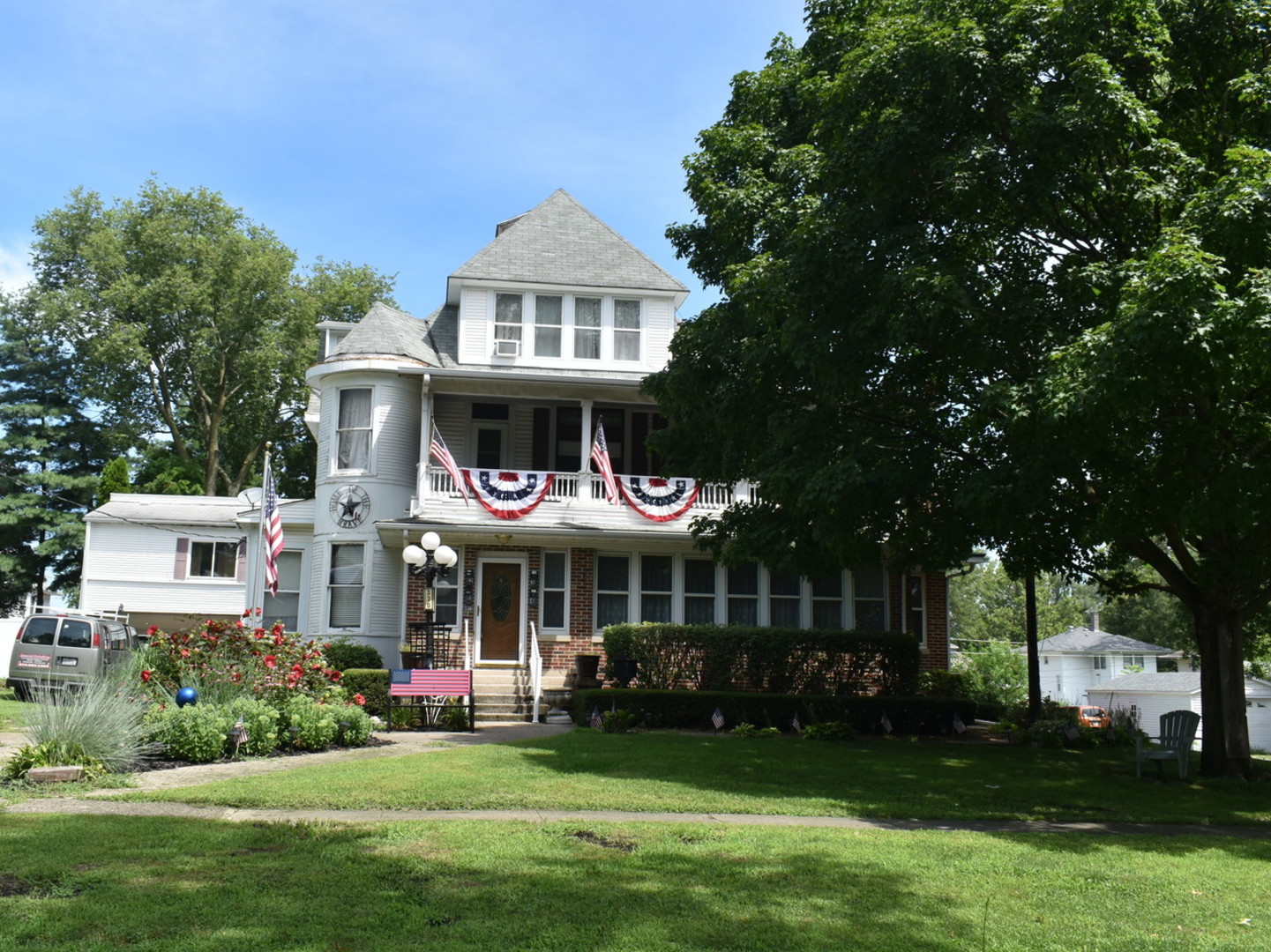 330 E Locust Street