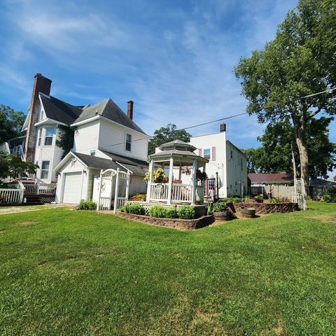 Tiny photo for 330 E Locust Street, Watseka, IL 60970 (MLS # 12430485)