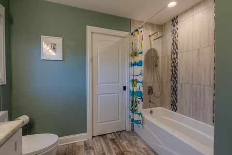 Tiny photo for 863 Bittersweet Drive, Northbrook, IL 60062 (MLS # 12540396)