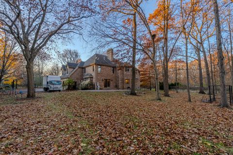 Tiny photo for 863 Bittersweet Drive, Northbrook, IL 60062 (MLS # 12540396)