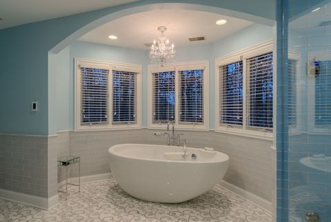 Tiny photo for 863 Bittersweet Drive, Northbrook, IL 60062 (MLS # 12540396)