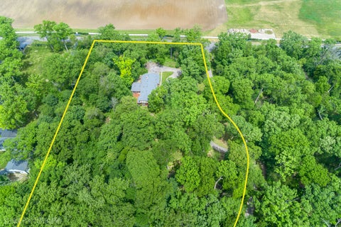 Tiny photo for 4 Auburn Lane, Barrington Hills, IL 60010 (MLS # 12711547)