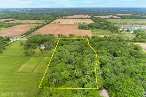Tiny photo for 4 Auburn Lane, Barrington Hills, IL 60010 (MLS # 12711547)