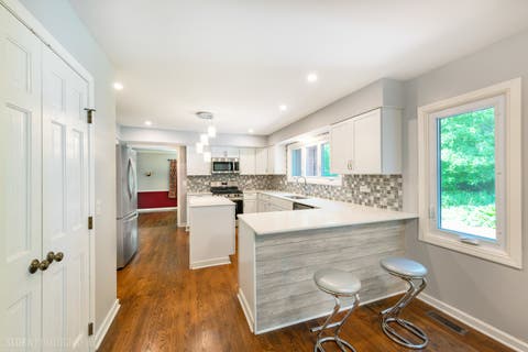 Tiny photo for 4 Auburn Lane, Barrington Hills, IL 60010 (MLS # 12711547)