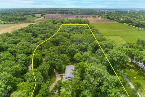 Tiny photo for 4 Auburn Lane, Barrington Hills, IL 60010 (MLS # 12711547)
