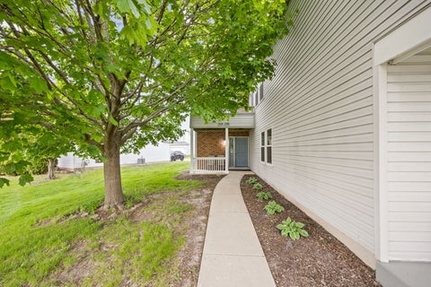 Tiny photo for 316 Ogden Falls Boulevard #316, Oswego, IL 60543 (MLS # 12640205)