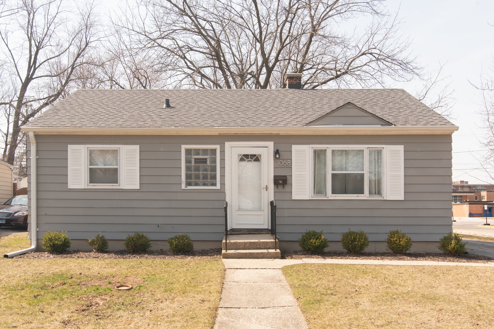 1068 Leith Avenue
