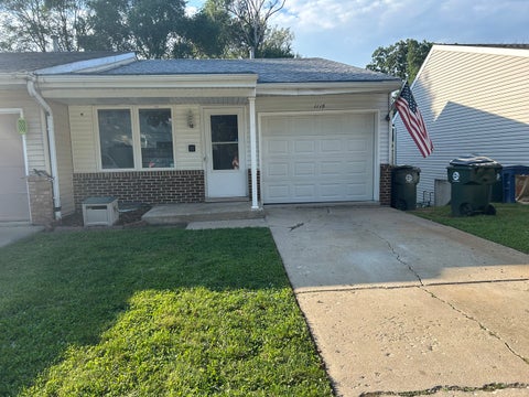 Photo of 1116 STRATFORD Lane, Algonquin, IL 60102 (MLS # 12753478)