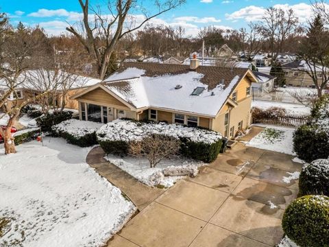 1505 W Euclid Avenue Arlington Heights IL 60005