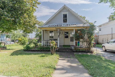 Photo of 540 N Bluff Street, Joliet, IL 60435 (MLS # 12482850)