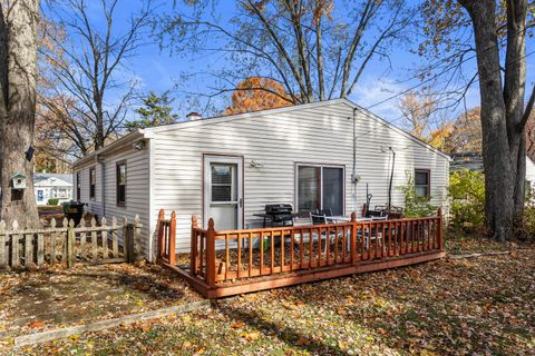 Tiny photo for 1005 E Delaware Avenue, Urbana, IL 61801 (MLS # 12505288)