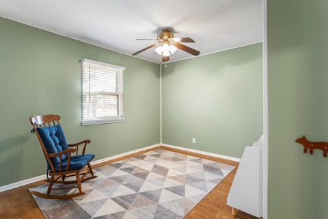 Tiny photo for 1005 E Delaware Avenue, Urbana, IL 61801 (MLS # 12505288)