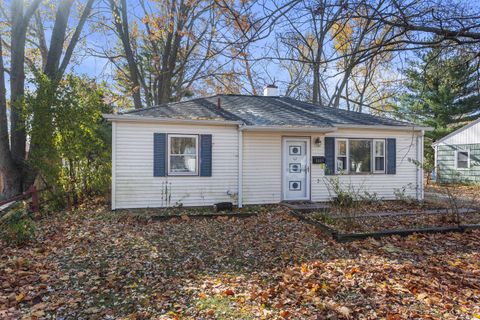 Tiny photo for 1005 E Delaware Avenue, Urbana, IL 61801 (MLS # 12505288)