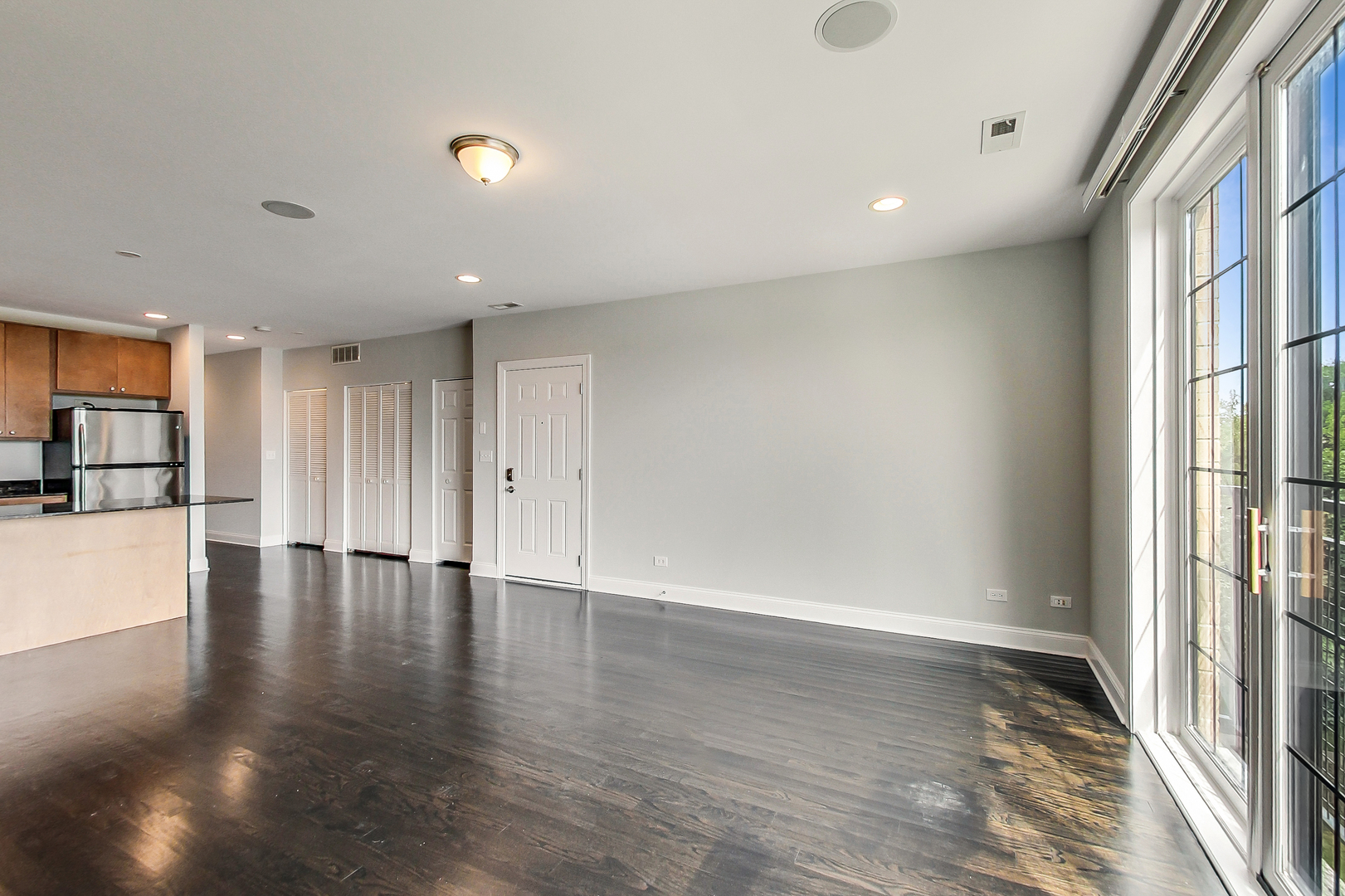 3332 W Palmer Street 3E