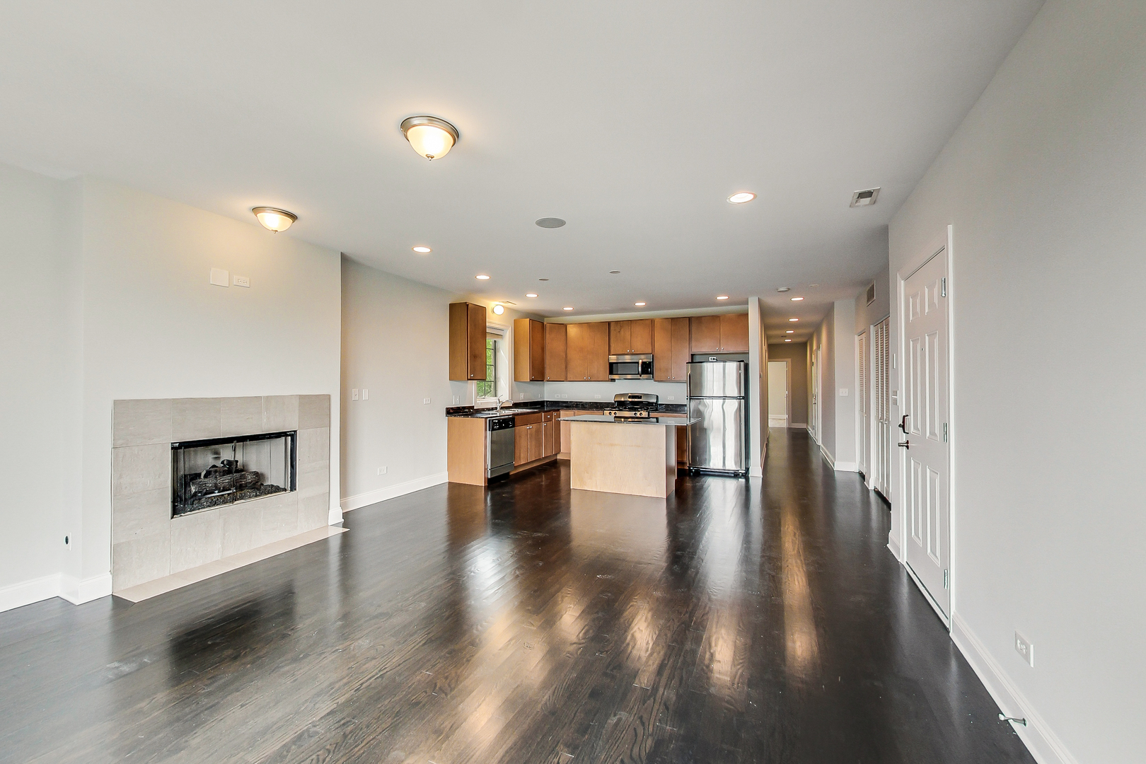 3332 W Palmer Street 3E