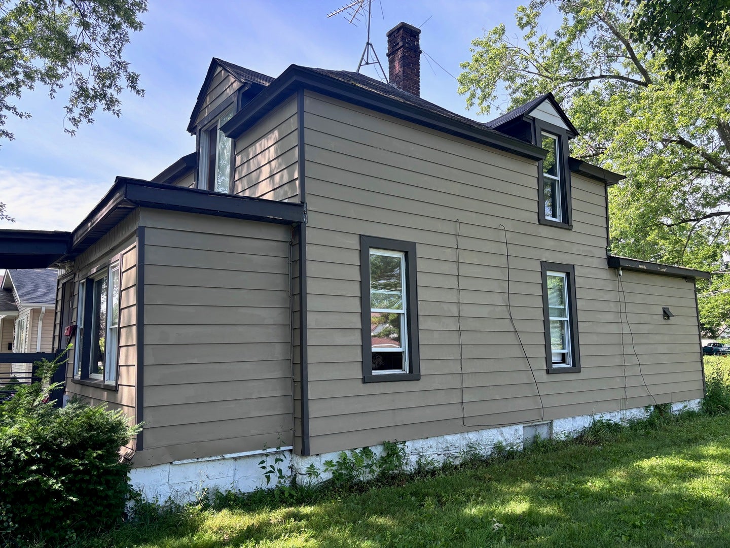 3216 Ezra Avenue