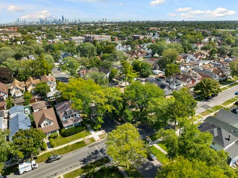 Tiny photo for 1059 N Lorel Avenue, Chicago, IL 60651 (MLS # 12534094)