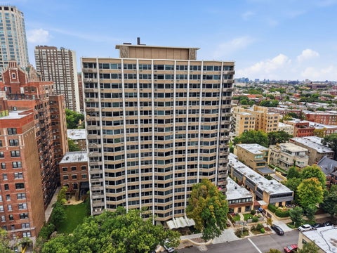 Tiny photo for 555 W Cornelia Avenue #1002, Chicago, IL 60657 (MLS # 12770986)